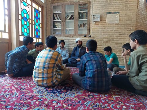 تصاویر / اردوی نخبگانی حفظ قرآن کریم در مدرسه علمیه تویسرکان