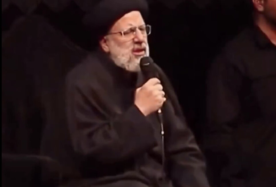 ویڈیو/ شہید ابراہیم رئیسی، مصائب امام حسین (ع) پڑھتے ہوئے