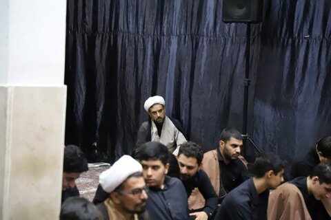 تصاویر/ مراسم عزاداری دهه اول محرم در مدرسه علمیه امام باقر (ع) کامیاران