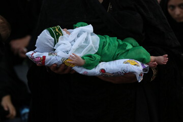 کارگاه دوخت لباس شیرخوارگان حسینی در قم راه اندازی شد