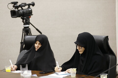 تصاویر/ نشست هم اندیشی  جمعی از سر دبیران خبرگزاری های کشور با موضوع سیاست گذاری تولید محتوا و اطلاع رسانی عفاف و حجاب