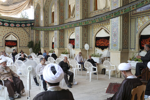 تصاویر| آیین عزاداری در مدرسه علمیه امام عصر(عج) شیراز