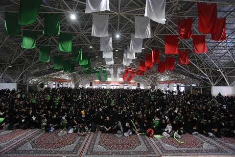 همایش شیرخوارگان حسینی در گلستان شهدای اصفهان