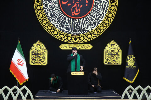تعاطف نساء مدينة قم مع السيدة رباب زوجة الامام الحسين (ع) في مرقد السيدة فاطمة المعصومة (ع)