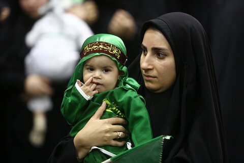 تعاطف نساء مدينة قم مع السيدة رباب زوجة الامام الحسين (ع) في مرقد السيدة فاطمة المعصومة (ع)