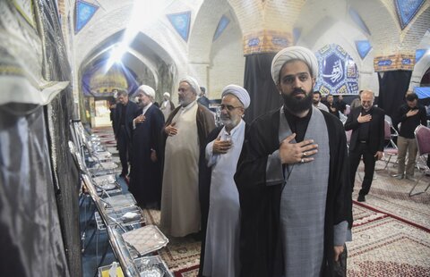 تصاویر| مراسم سوگواری و عزاداری هشتمین روز محرم ۱۴۰۳ در مسجد شهدای شیراز