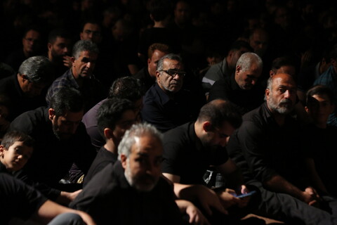مراسم عزاداری شب تاسوعا در هیئت عاشورائیان اصفهان
