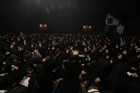 مراسم عزاداری شب تاسوعا در هیئت عاشورائیان اصفهان