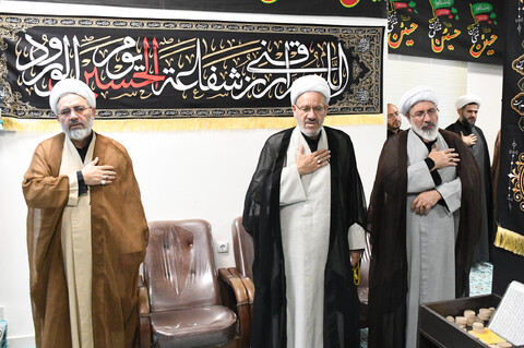 تصاویر/  مراسم سوگواری روز تاسوعای حسینی با حضور علماء و روحانیون در دفتر نماینده ولی فقیه در آذربایجان غربی