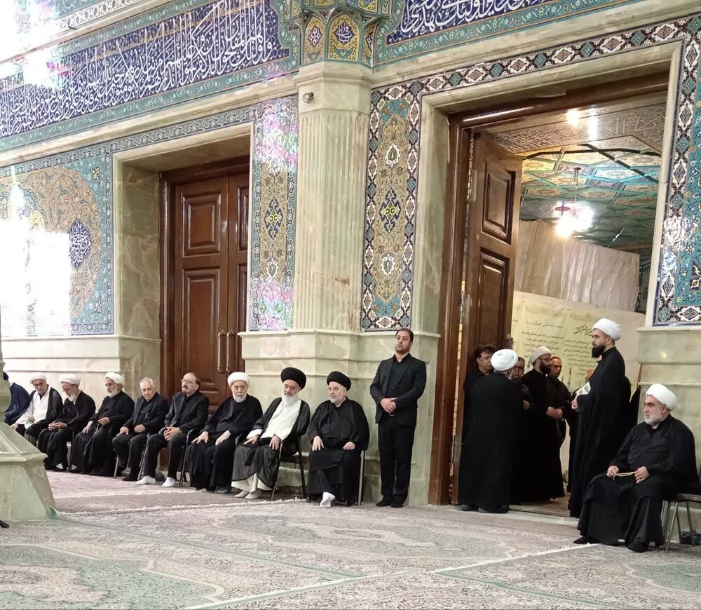 مراسم تشییع و تدفین حجت الاسلام والمسلمین محمد مدنی بروجنی(ره) مراسم تشییع و تدفین حجت الاسلام والمسلمین محمد مدنی بروجنی(ره)