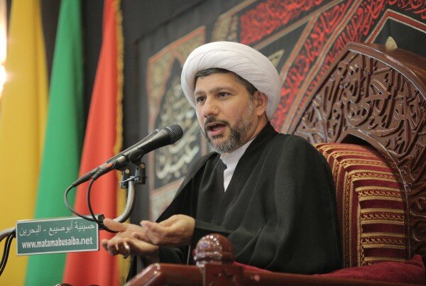 بحجة أنّه "غير بحريني".. الداخلية تمنع الشيخ صالح آل إبراهيم من اعتلاء منبر حسينية أبي صيبع بحجة أنّه "غير بحريني".. الداخلية تمنع الشيخ صالح آل إبراهيم من اعتلاء منبر حسينية أبي صيبع