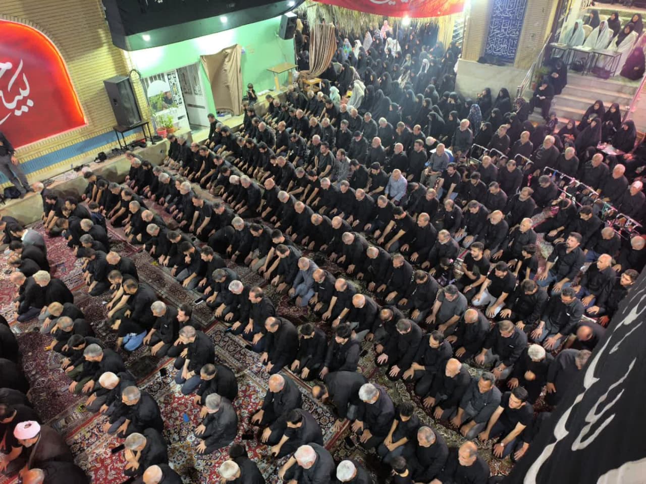 Shia Muslims hold ceremonies to mark Ashura worldwide