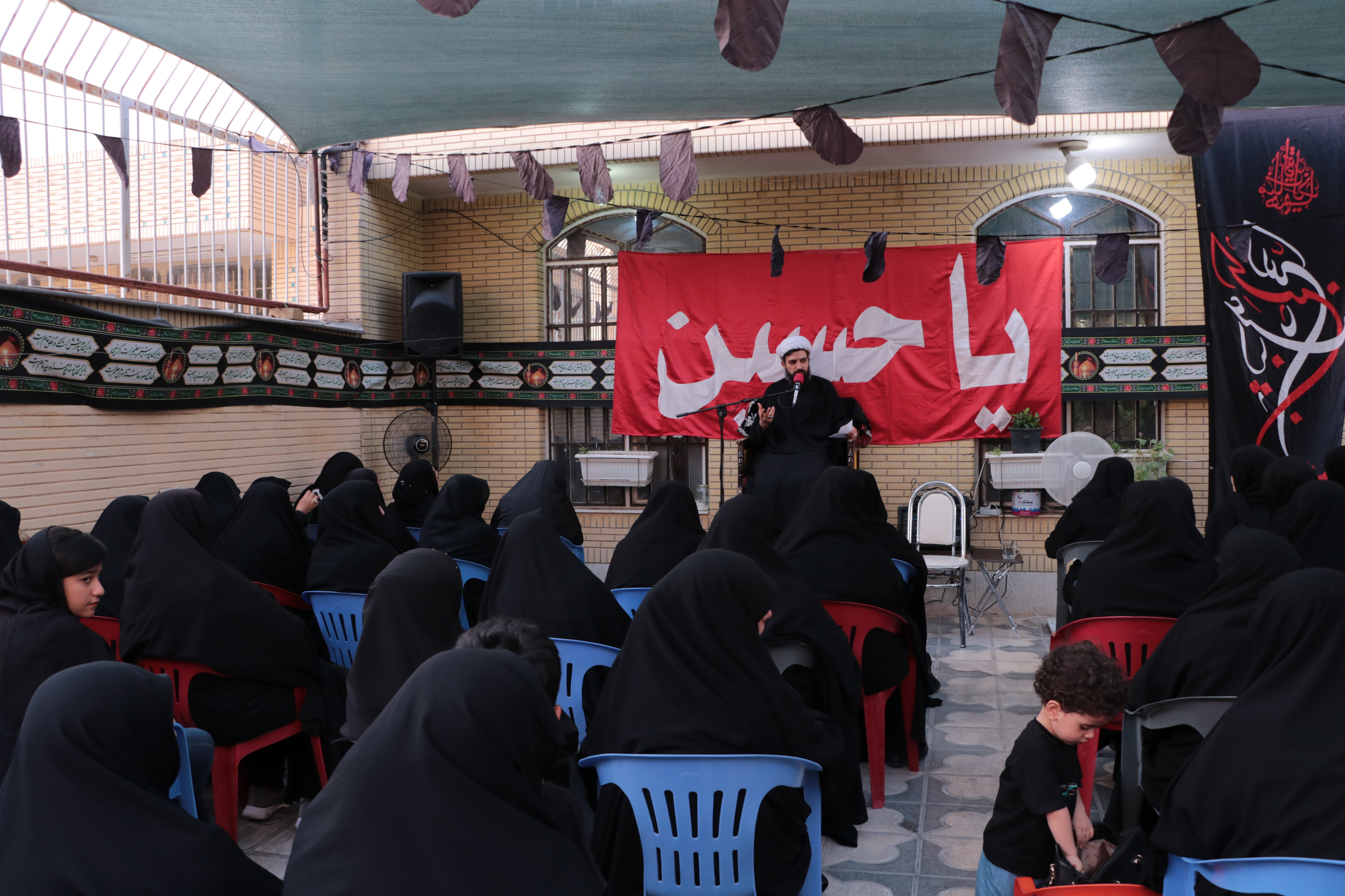 برپایی ۸۱۵ روضه خانگی فاطمی در قم با حضور مبلغان اعزامی اوقاف