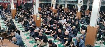تصاویر/ عزاداری و اقامه نماز جماعت ظهر عاشورا در کوهسار
