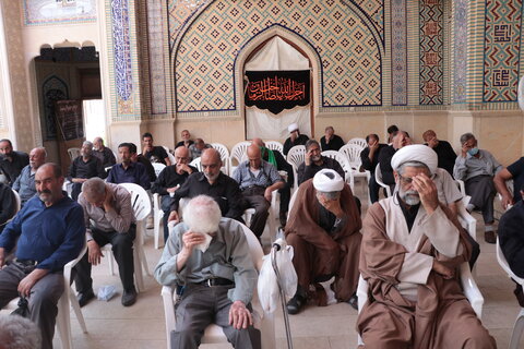 تصاویر| عزداری روز عاشورا در مدرسه علمیه امام عصر(عج)