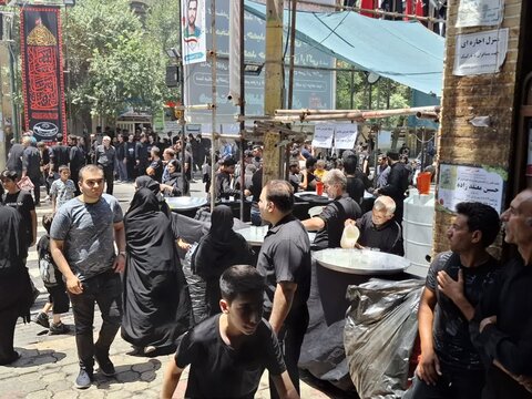 تصاویر/ مراسم سوگواری عاشو رای حسینی در بازار کاشان