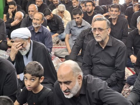 تصاویر/ مراسم عزاداری عاشورای عای حسینی از طرف نماینده ولی فقیه در کاشان