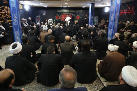 تصاویر/ شام غریبان حسینی در حسینیه دفتر امام جمعه تبریز