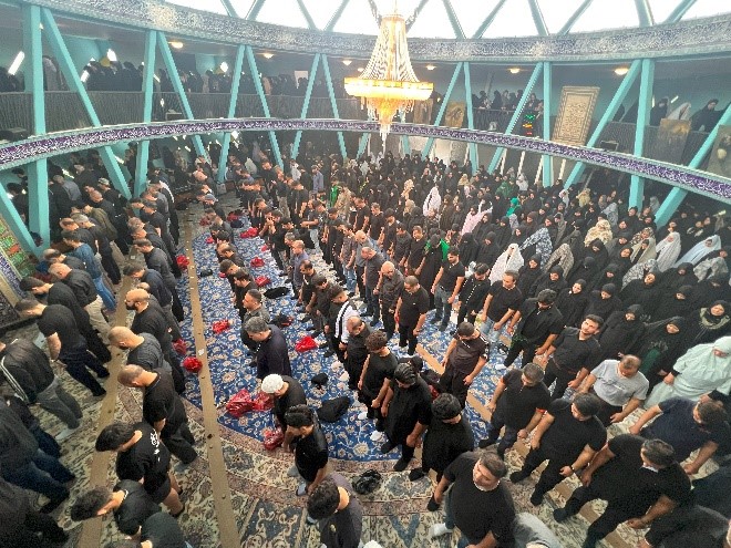 تصاویر / برگزاری مراسم عزاداری ظهر عاشورا در مرکز اسلامی هامبورگ