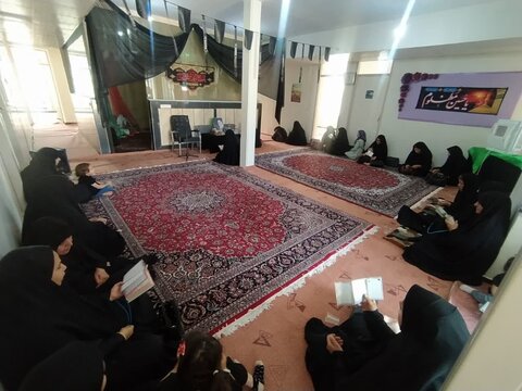 تصاویر/ مراسم عزاداری امام حسین (ع) در مدرسه علمیه نجمه خاتون تکاب