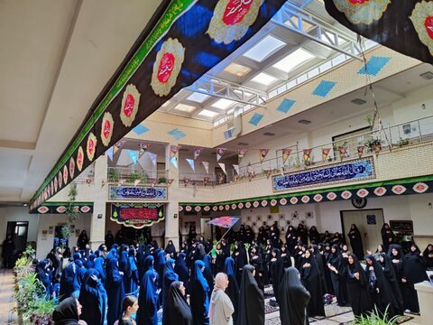 تصاویر/ مراسم عزاداری عاشورای حسینی (ع) در مدرسه علمیه ریحانة الرسول ارومیه