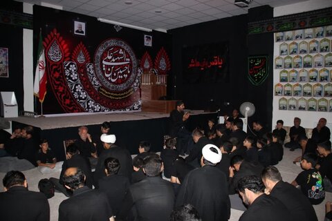 تصاویر/ برگزاری مراسم شام غریبان حسینی در تکاب