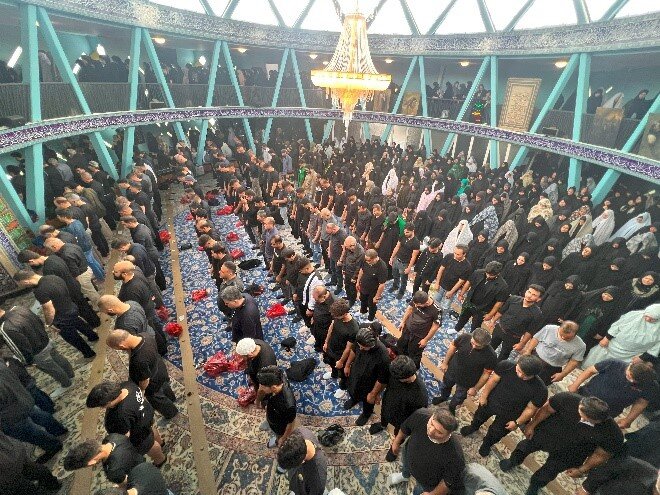 برگزاری مراسم عزاداری ظهر عاشورا در مرکز اسلامی هامبورگ + تصویر