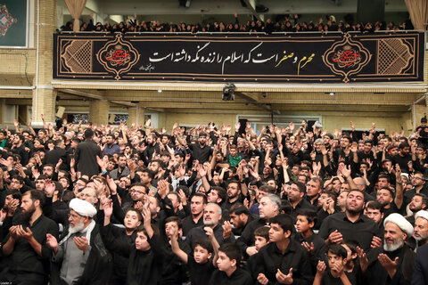 تصاویر/ آخرین شب مراسم عزاداری حضرت اباعبدالله الحسین علیه‌السلام با حضور رهبر معظم انقلاب