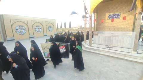 اجتماع بزرگ رهروان زینبی حسین آباد کویر در حمایت از کودکان مظلوم غزه