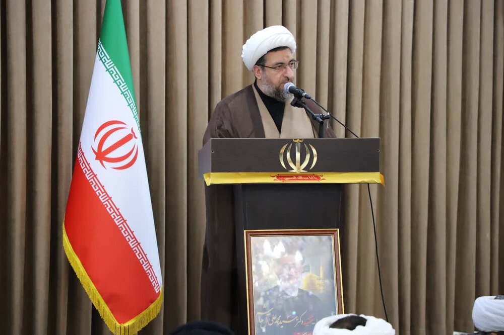 سلوک آل هاشمی حرکت در مسیر خدمت را آسان کرده است