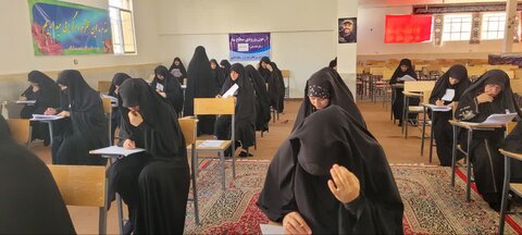 تصاویر/بازدید مدیر حوزه علمیه خواهران استان مرکزی از محل برگزاری آزمون سطح سه در اراک