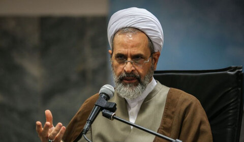 آية الله أعرافي: نشكركم؛ لقد أسعدتم قلوب الأحرار والمظلومين في العالم آية الله الاعرافي