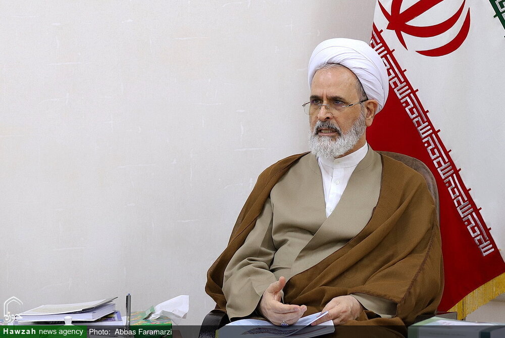 হাওজা ইলমিয়ার প্রধান রাশিয়া সফরে রওনা হলেন আয়াতুল্লাহ আরাফি