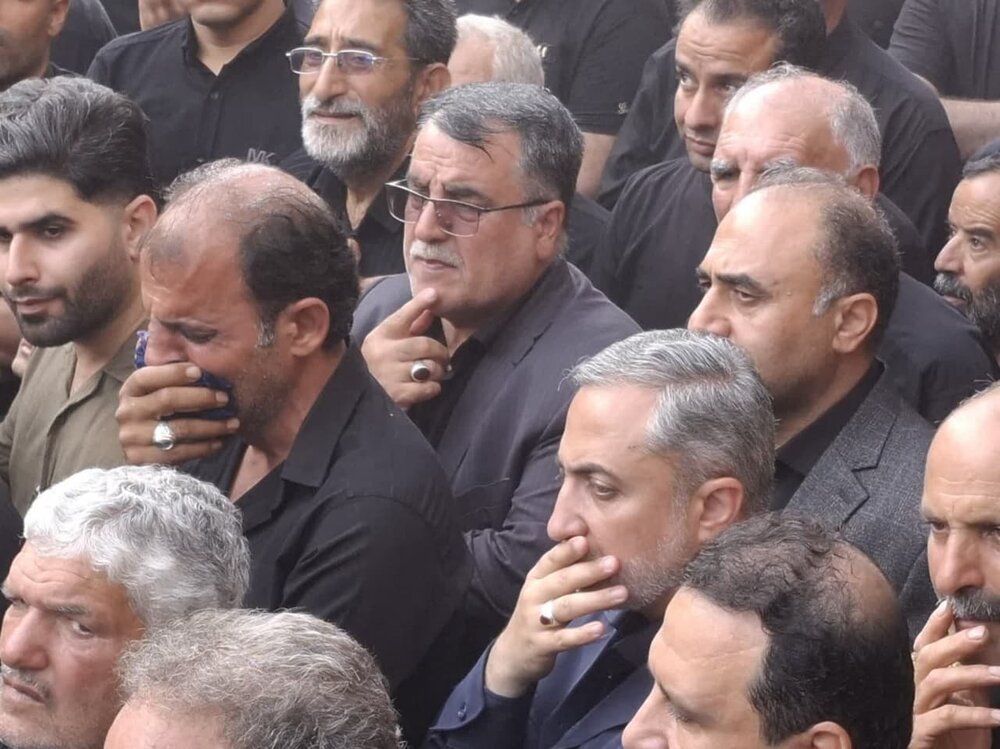 آیین سنتی نخلبرداری در کهن باغشهر نیاسر برگزار شد