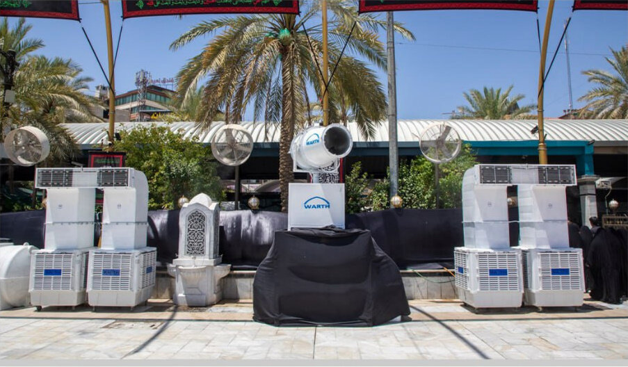 العتبة الحسينية تستمر باعمالها الخاصة بتقليل درجات الحرارة في محيط المرقد الشريف والطرق المؤدية اليه