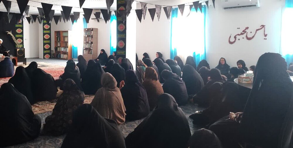 فعالیتهای تبلیغی محرم و صفر طلاب زمینههای مذهبی جامعه را زنده نگه میدارد