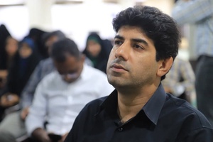 منطق حسینی در عالم بر همه هیاهوها غلبه دارد