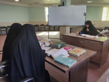 تصاویر / آغاز فرآیند مصاحبه علمی و مهارتی متقاضیان تدریس در حوزه‌ علمیه خواهران استان البرز