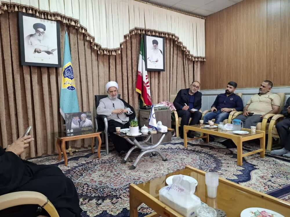 نماز جمعهای که در آن حرف سیاسی زده نشود، نماز جمعه نیست