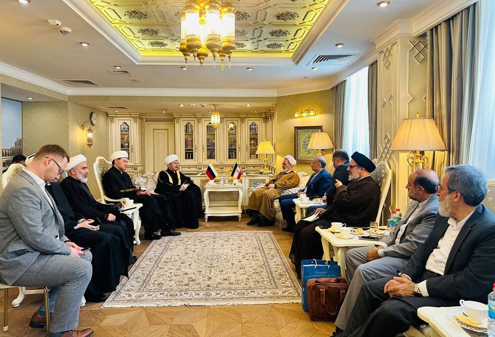 آية الله الأعرافي ومفتي روسيا يؤكدان على تعريف العالم بالإسلام الصحيح آية الله الأعرافي ومفتي روسيا يؤكدان على تعريف العالم بالإسلام الصحيح
