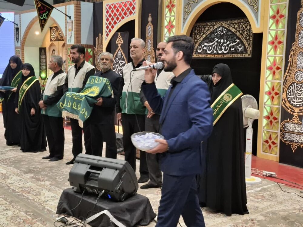 خانواده ها در کنار کلاس های تقویتی فرزندان خود را به کلاس قرآن بفرستند/ "مسجد" بهترین سنگر برای نوجوانان است