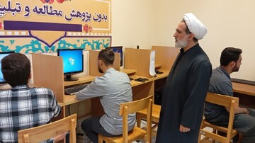 تصاویر/ دوره پژوهش و مقاله نویسی طلاب مدرسه علمیه امام خمینی (ره) ارومیه در مشهد مقدس