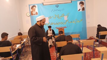 تصاویر/ برگزاری آزمون ورودی حوزه علمیه لرستان