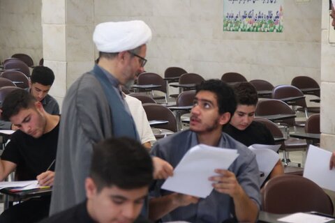 تصاویر/ آزمون ورودی طلاب جدید حوزه علمیه قزوین