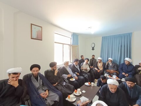 تصاویر/ جلسه روحانیون شهرستان خلخال با امام جمعه خلخال