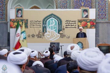 مدرسه دارالعلم بستری موثر برای تحقق تمدن سازی اسلامی و شبکه سازی علمی است