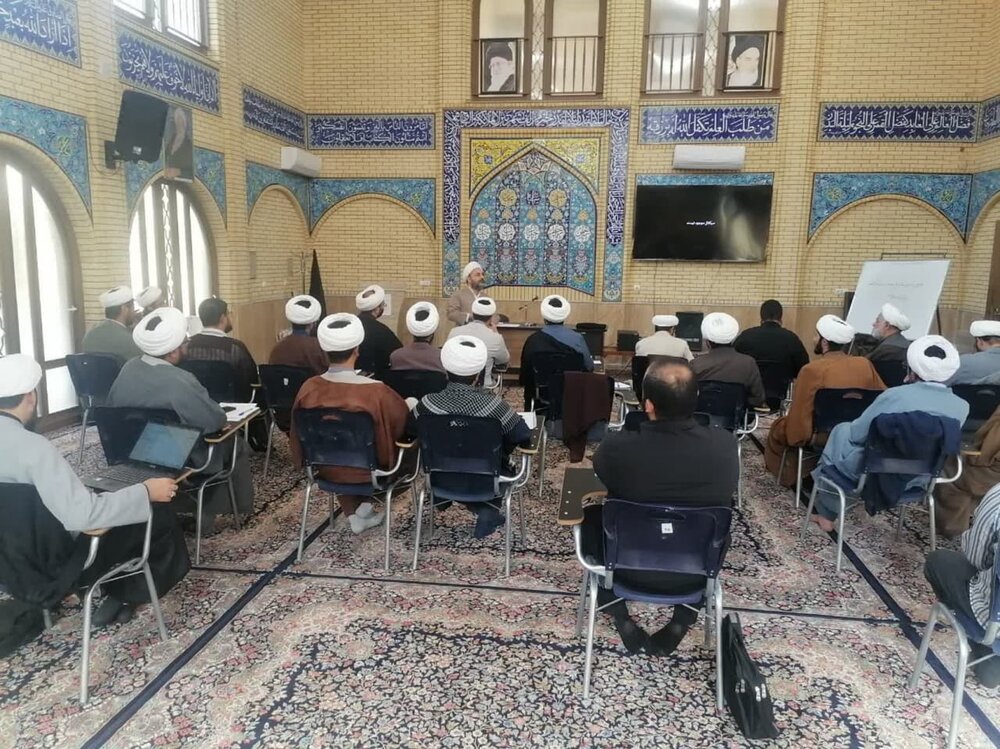 برگزاری اولین دوره تربیت مدرس مهارتهای پژوهشی در کرمان+ عکس