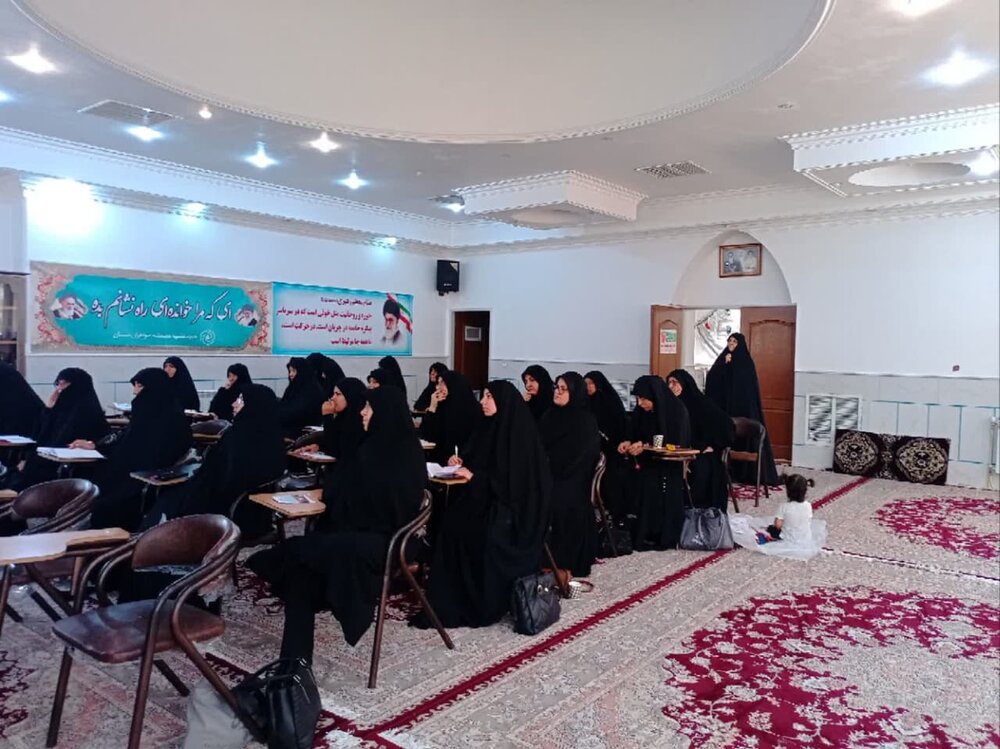 برگزاری دوره ترمیمی بیّنات در سمنان + عکس