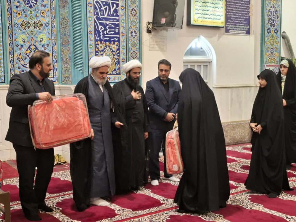 نماز جمعه قرارگاه تجدید پیمان با ولایت است