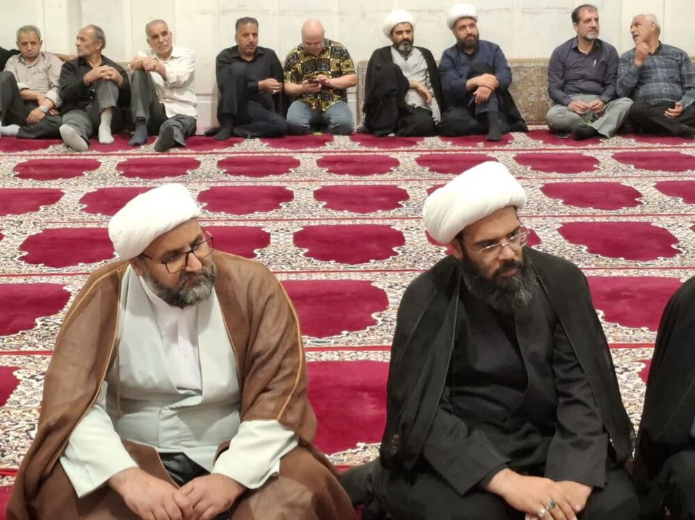 نماز جمعه قرارگاه تجدید پیمان با ولایت است